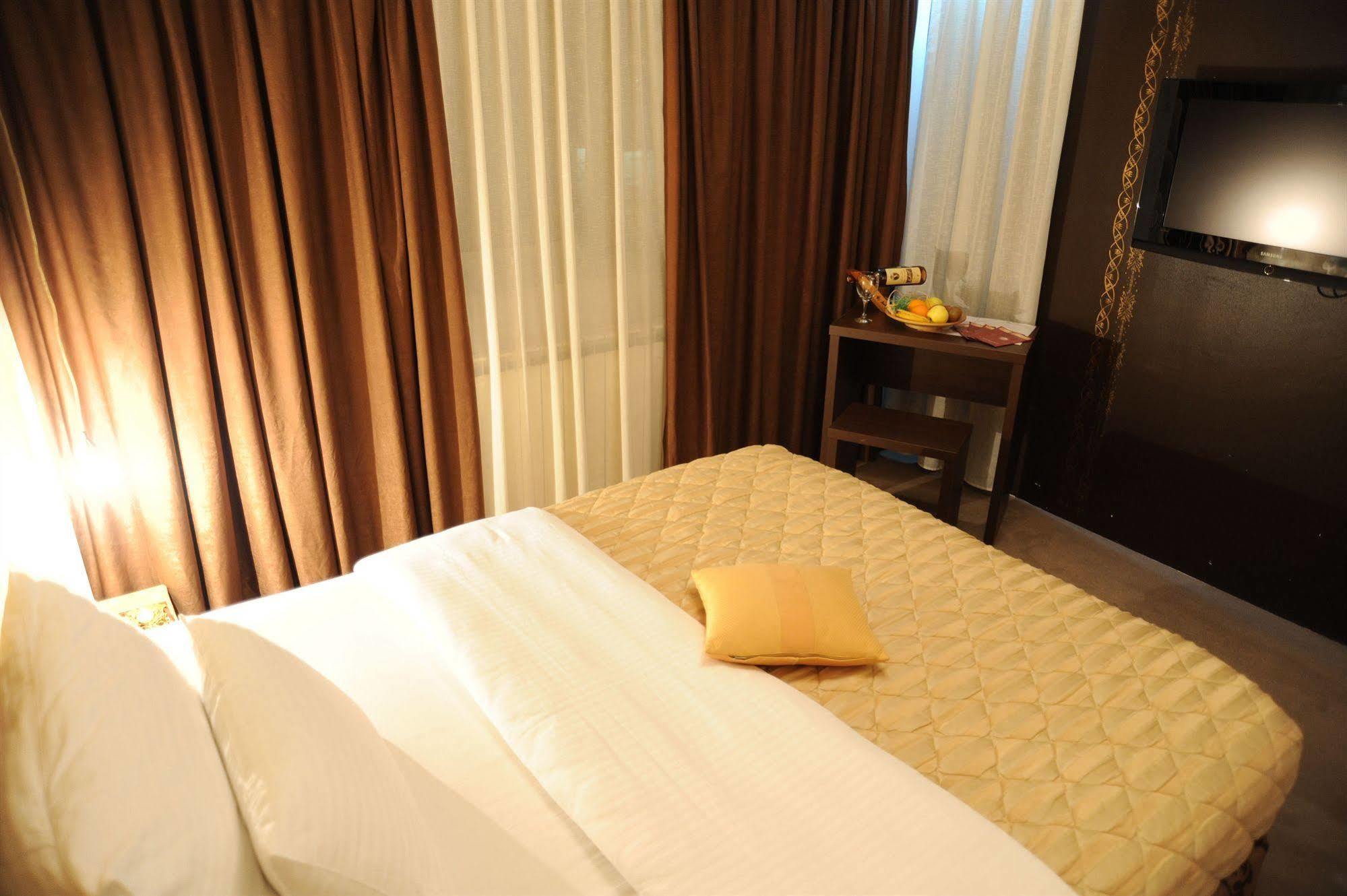 Hotel Merona SJJ Esterno foto