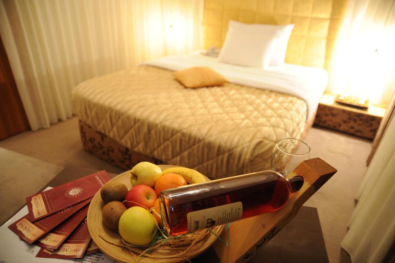 Hotel Merona SJJ Esterno foto
